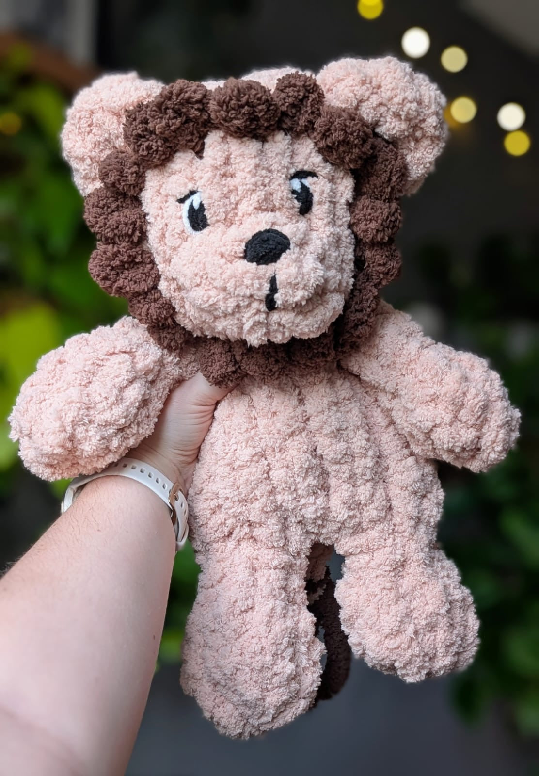 Chunky Knit Lion Snuggler