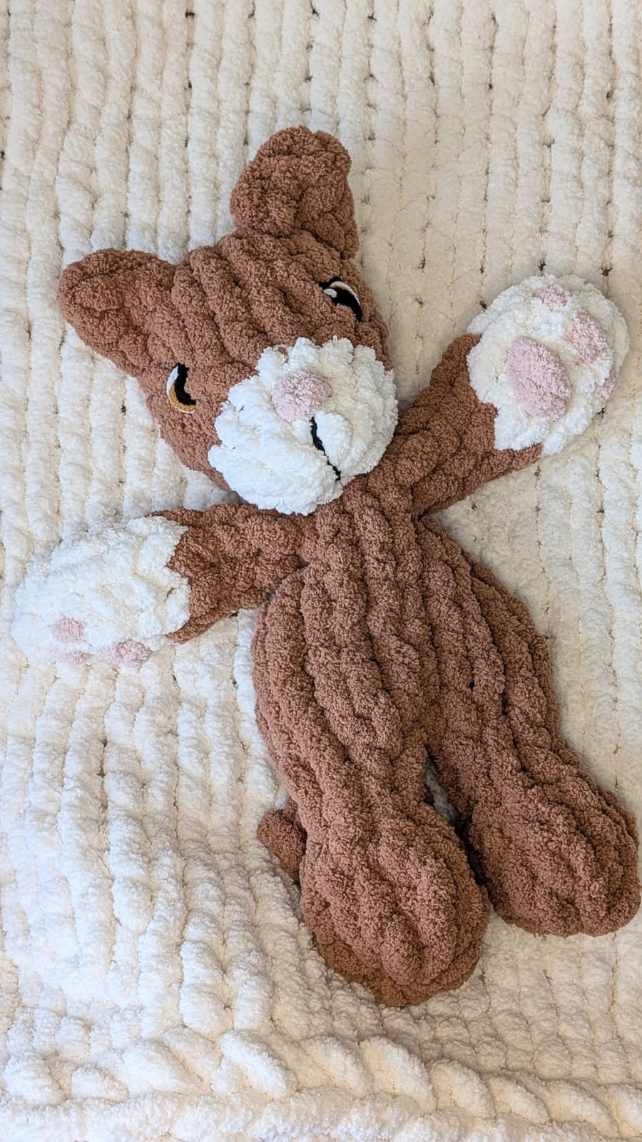 Chunky Knit Cat Snuggler